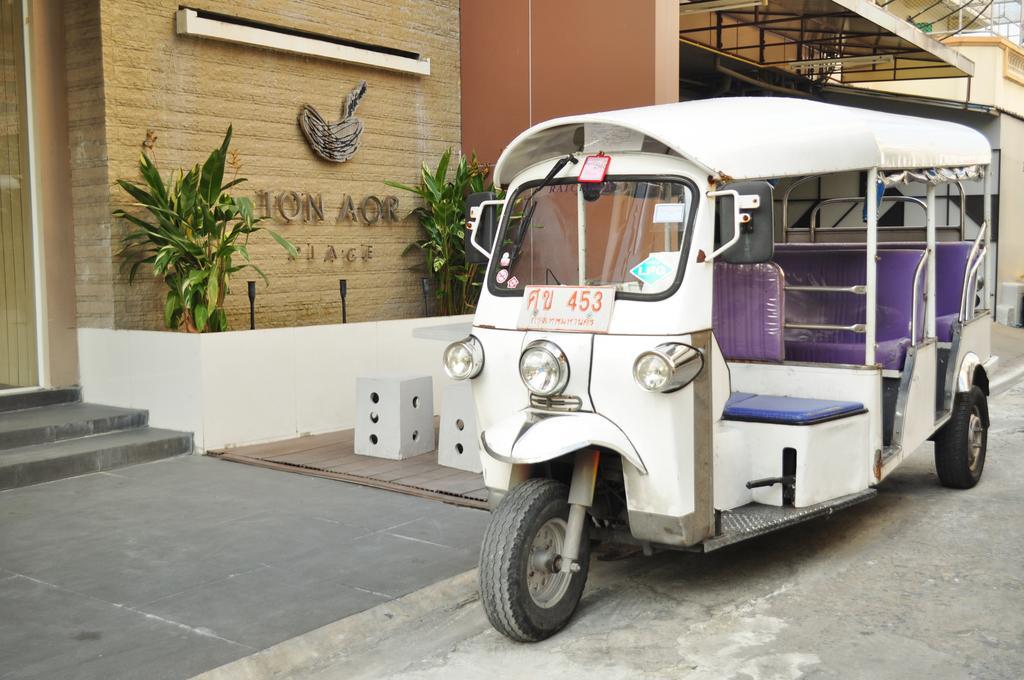 Ton Aor Place Hotel Bangkok Exterior foto